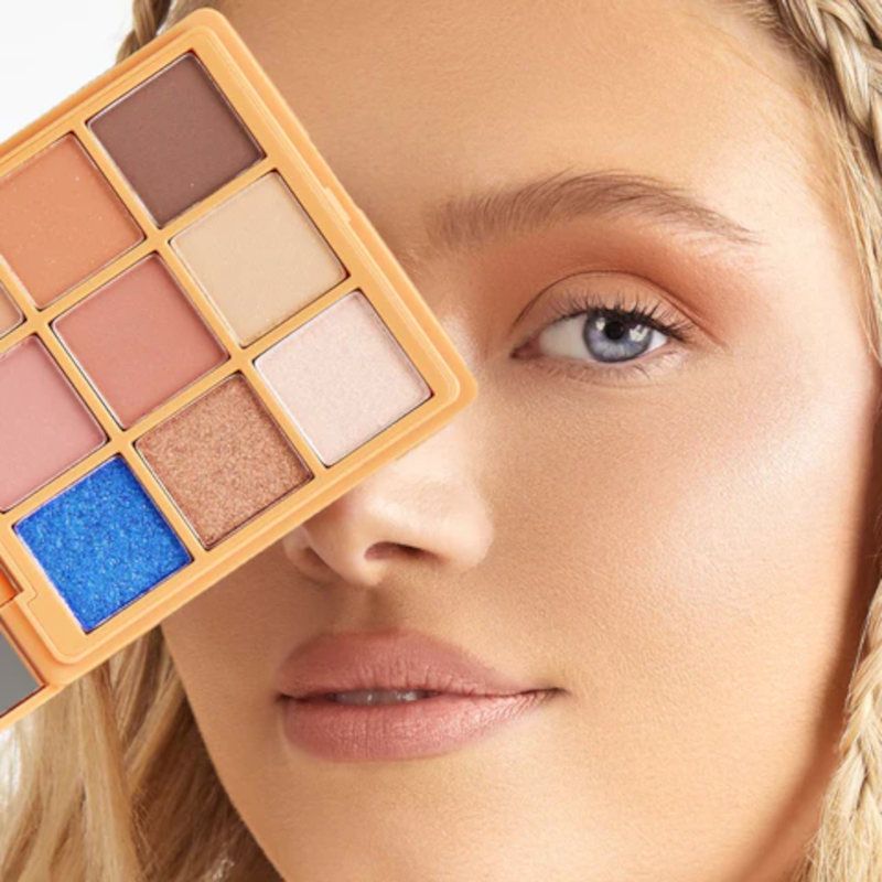 PONi Eye Shadow Palette For Blue Eyes